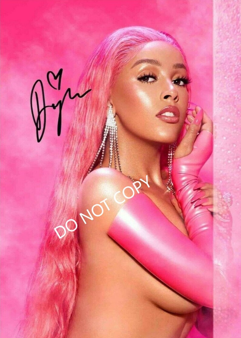 DOJA CAT 8 x10 20x25 cm Autographed Hand Signed Photo Poster painting