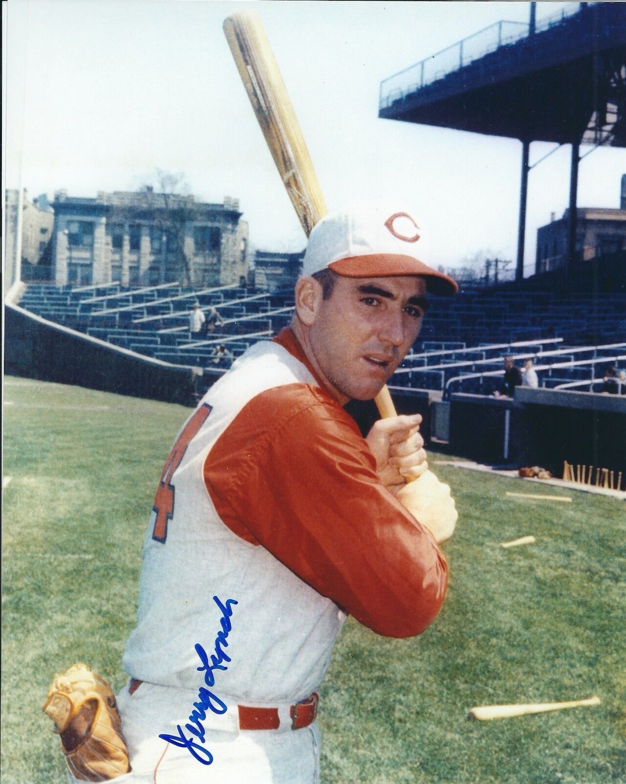 Autographed JERRY LYNCH Cincinnati Reds 8x10 Photo Poster painting- COA