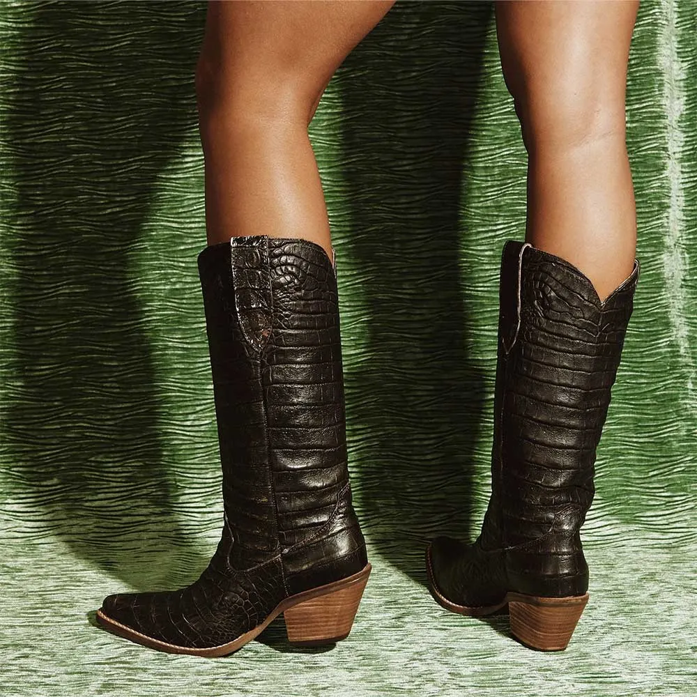 Women's Chocolate Brown Pull On Snip Toe Western Boots for Women