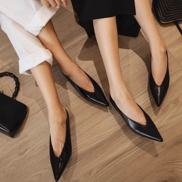 Yyvonne High-Heeled Women 2025 Spring And Summer New Fashion Tip Fine Heel V Granny Shoes Small Heel Cat Heel Single Shoes