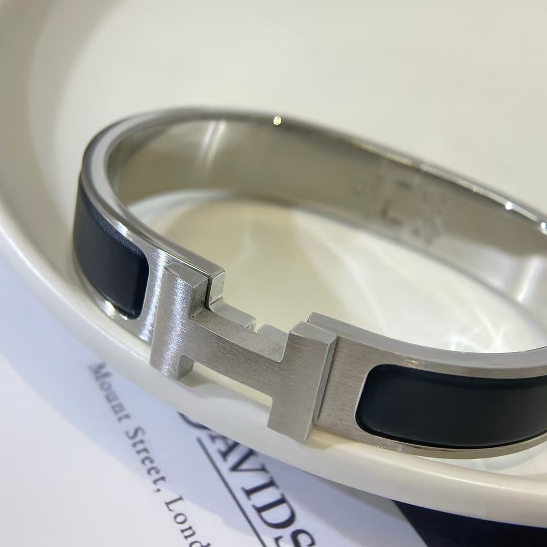 Buy replica Hermes Bermes Darth Vader Bracelet and replica jewelry from PICKS Jewelry