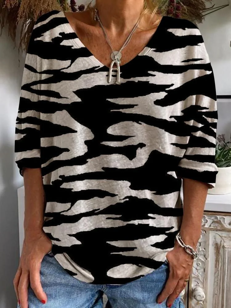 Women's Fashion New Casual V-neck Long-sleeved Loose Creative Printing T-shirt