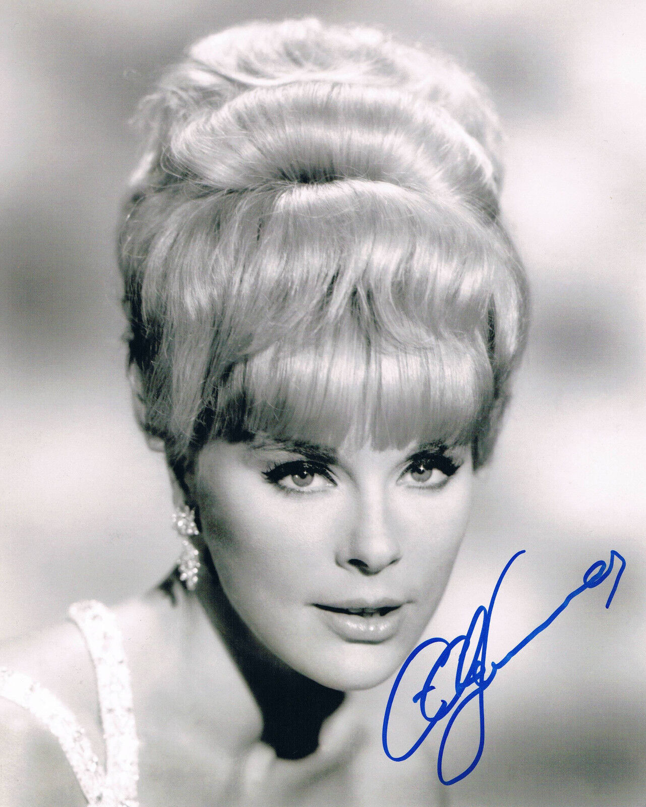 Elke Sommer 1940- genuine autograph Photo Poster painting 8x10