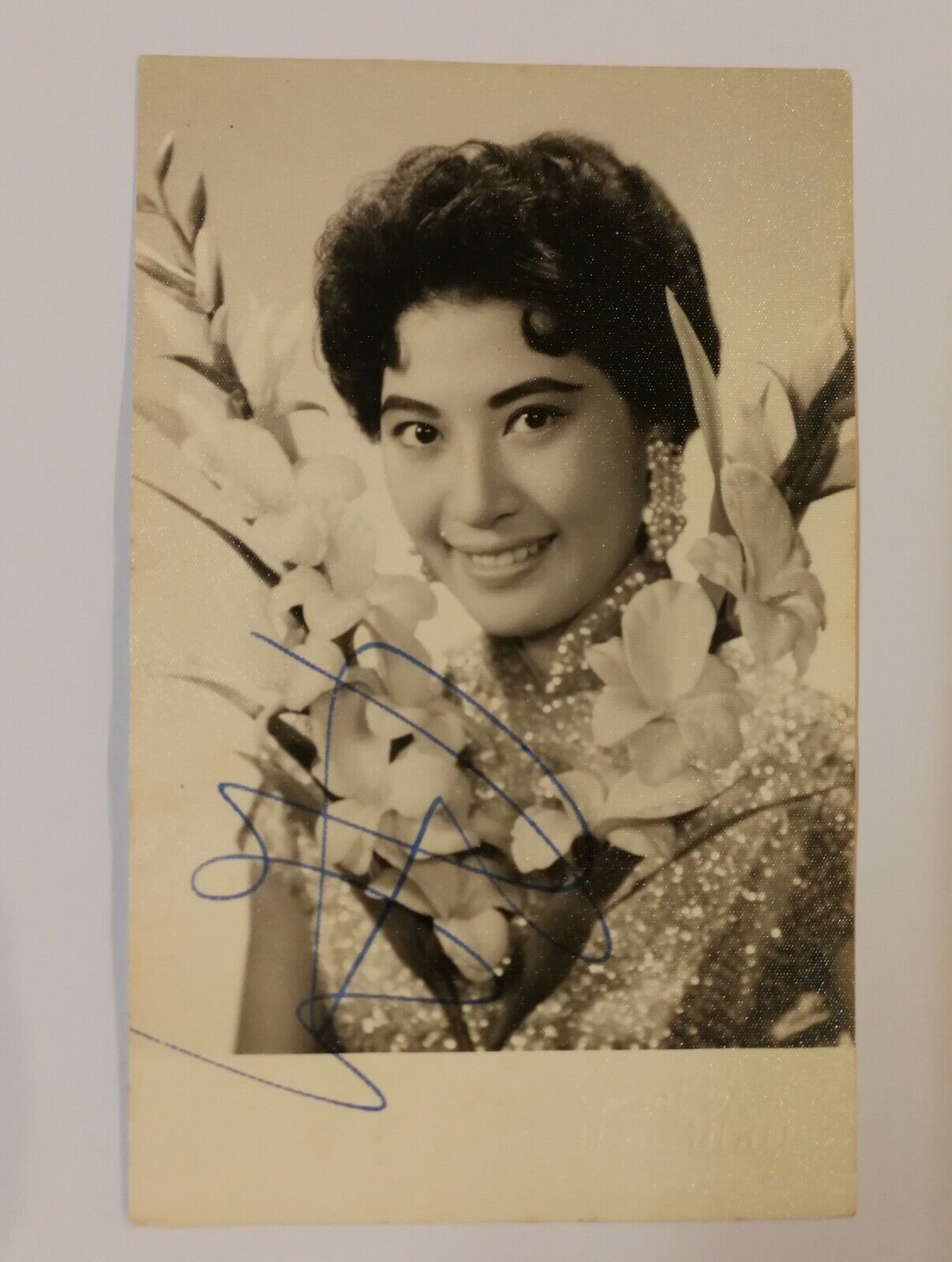 Vintage Hong Kong actress Pat Ting Hung real signed Photo Poster painting autograph 丁紅 簽名照片 A