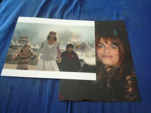 AMANDA PEET signed autograph In Person 2012 8x10 Photo Poster painting