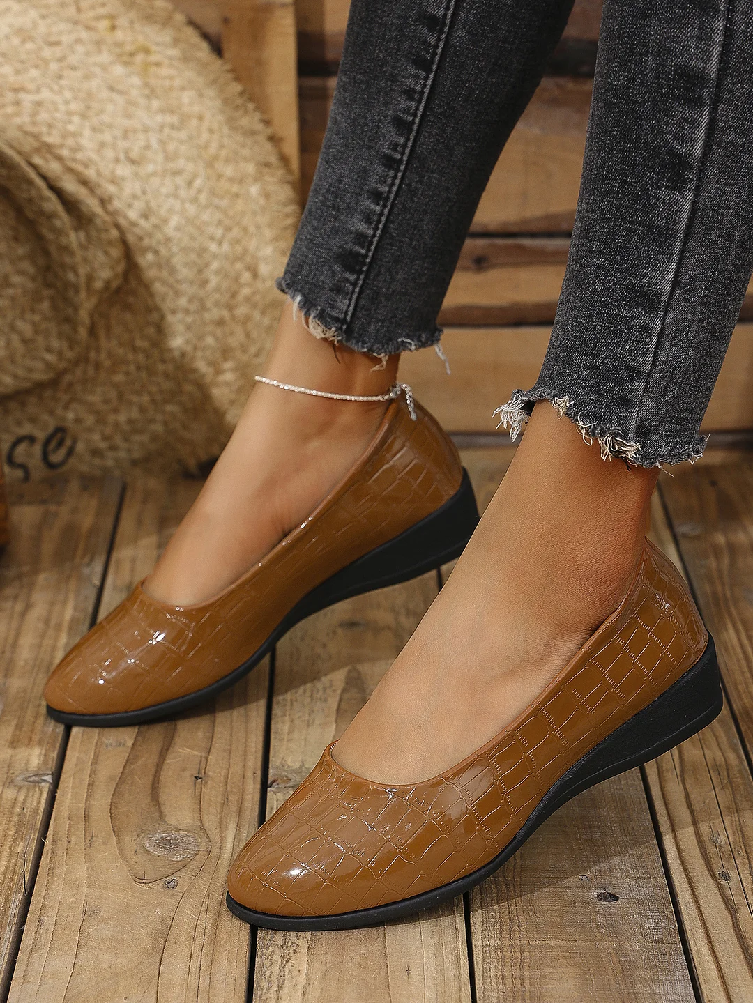 Breakj Breakj Spring New Flat Sole Single Shoes Large Size Women's Lazy Shallow Soft Bean Bean Shoes