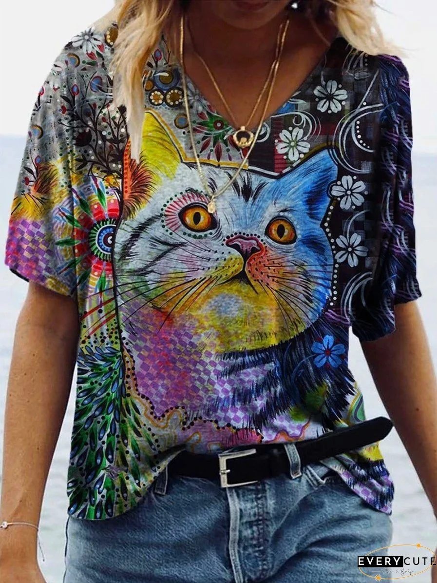 Cat Printed V-neck T-shirt for Women
