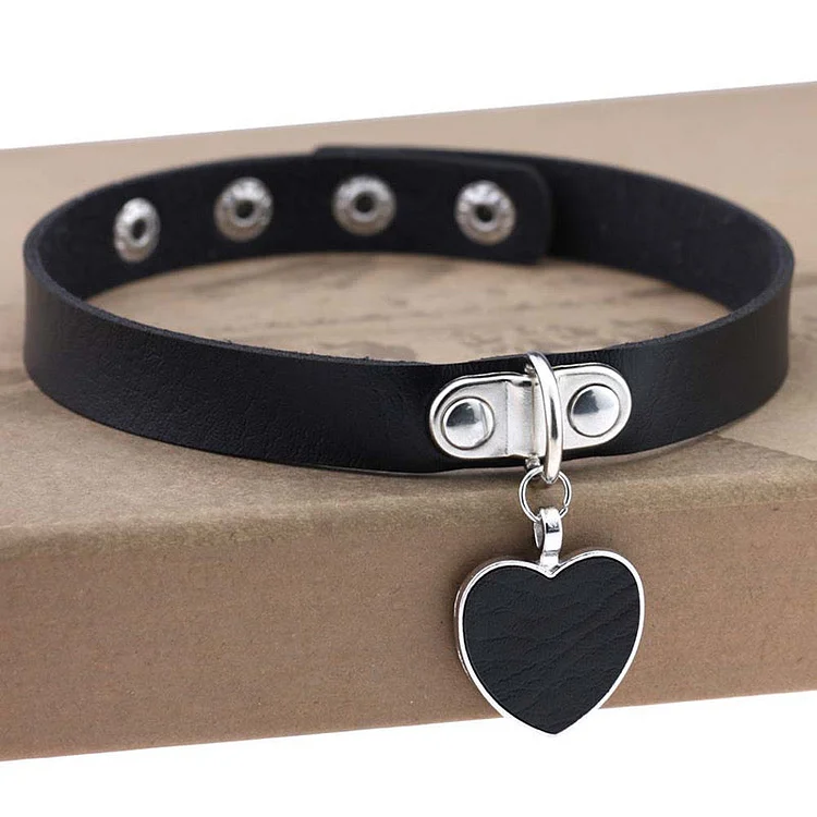 Love Heart Pendant Choker