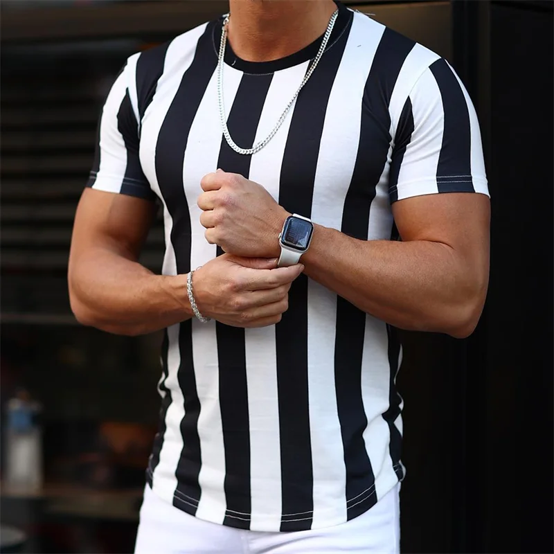 Men's Black & White Striped Print T-shirt