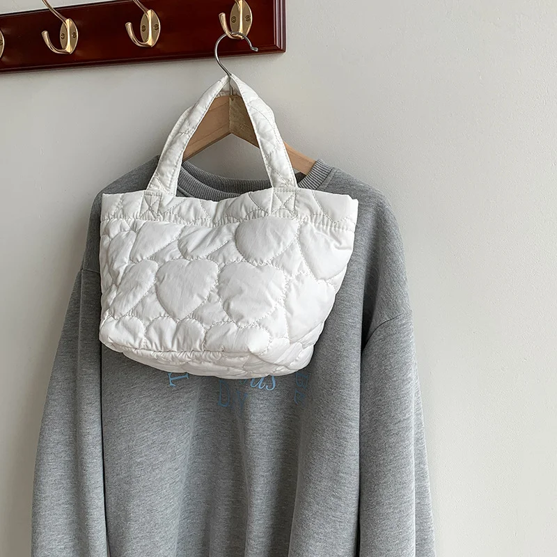 Mongw Mongw Quilted Vegetable Basket Bag Female Winter Advanced Sense 2024 New Casual Korean Version Of Sweet Nylon Handbag