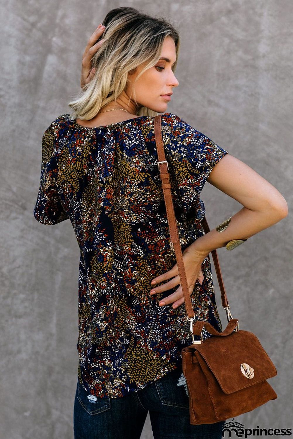 V-neck Short Sleeve Fashion Print Fantasy Fluttering Blouse