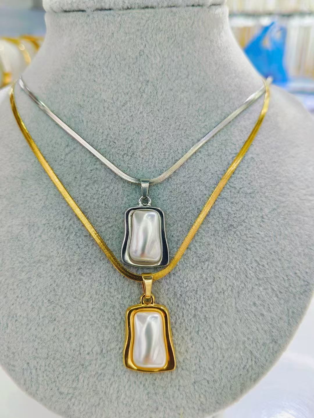 Irregular rectangular shells Accessories Necklace