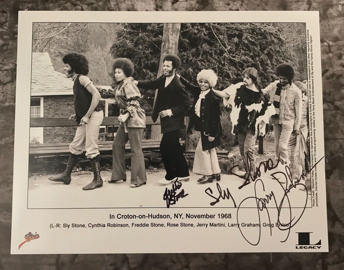 GFA Larry Freddie & Sly * SLY AND THE FAMILY STONE * Signed 11x14 Photo Poster painting AD1 COA