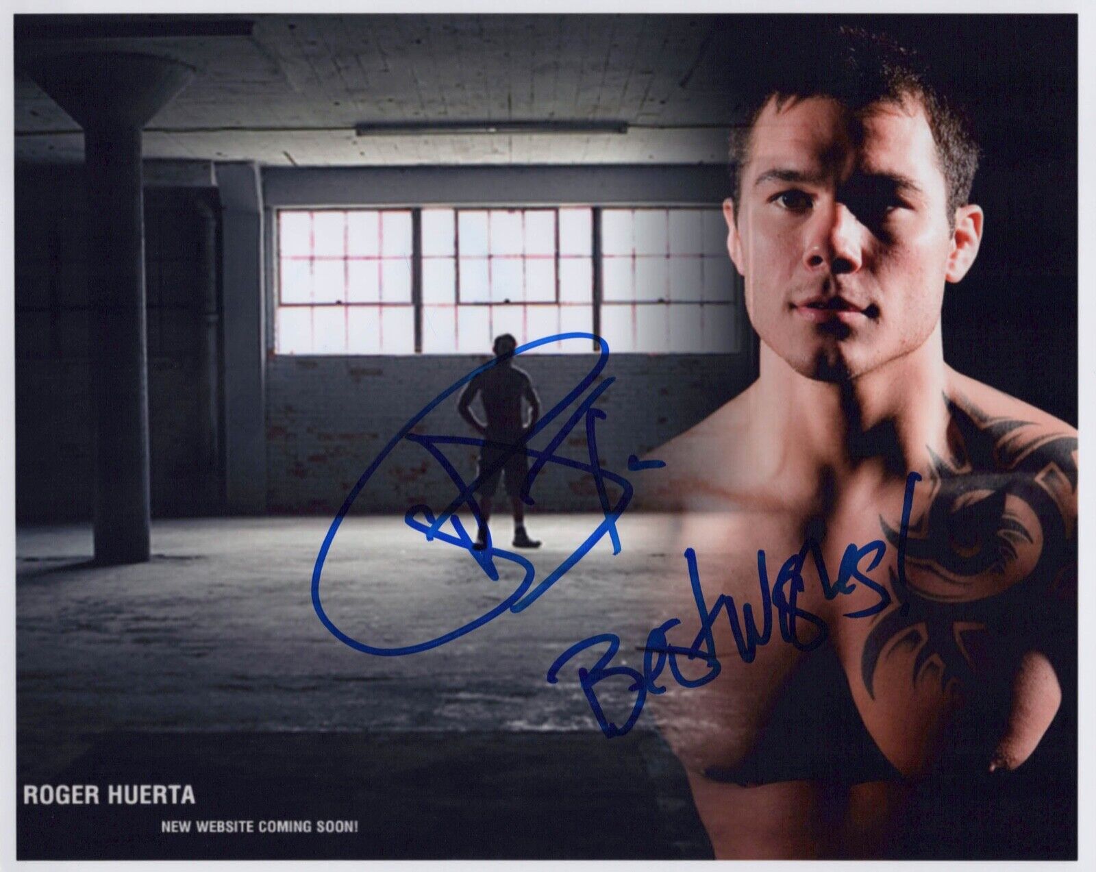 ROGER HUERTA signed Autographed 8X10 Photo Poster painting - UFC MMA FIGHTER - COA