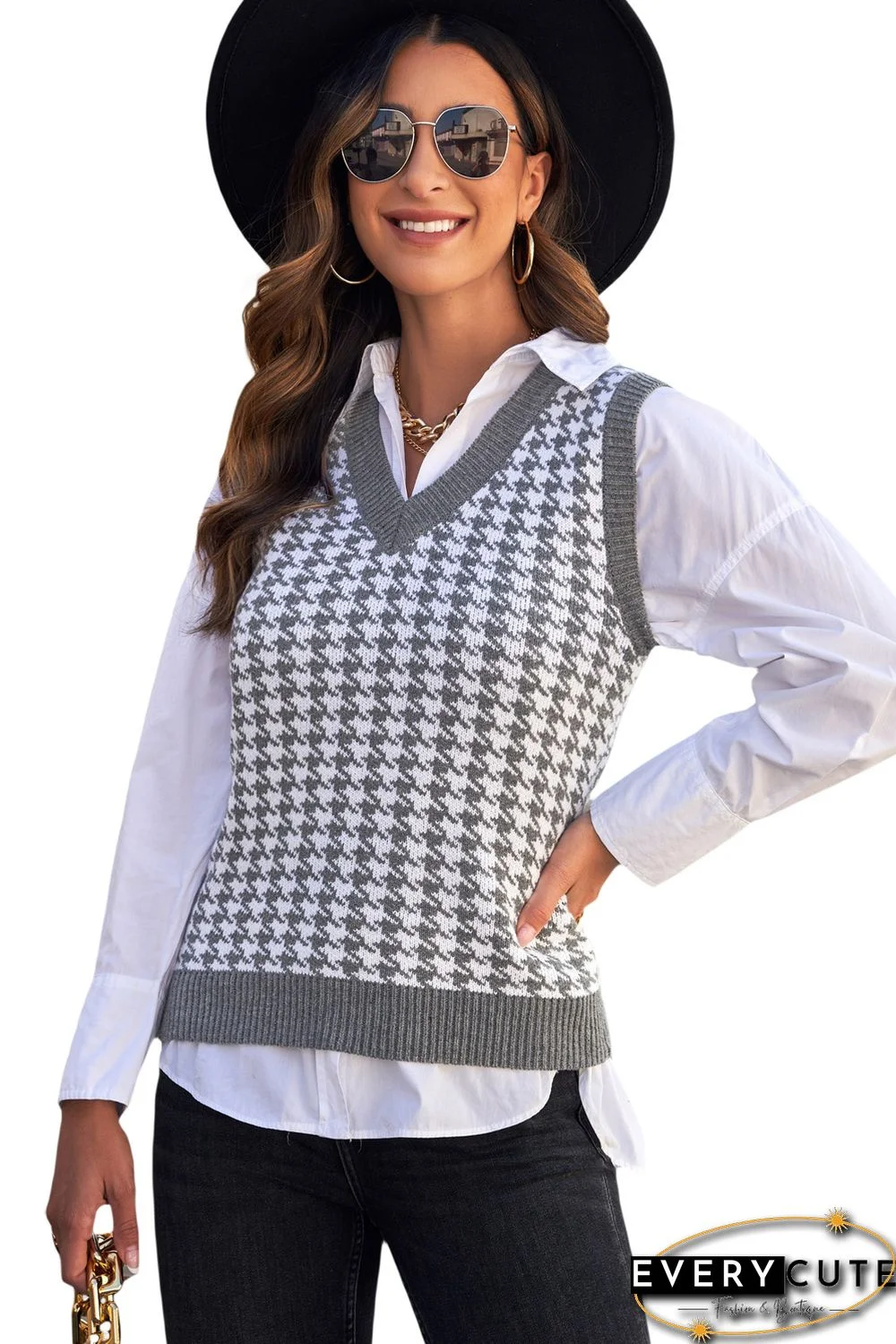 Gray V Neck Argyle Plaid Knitted Sweater Vest