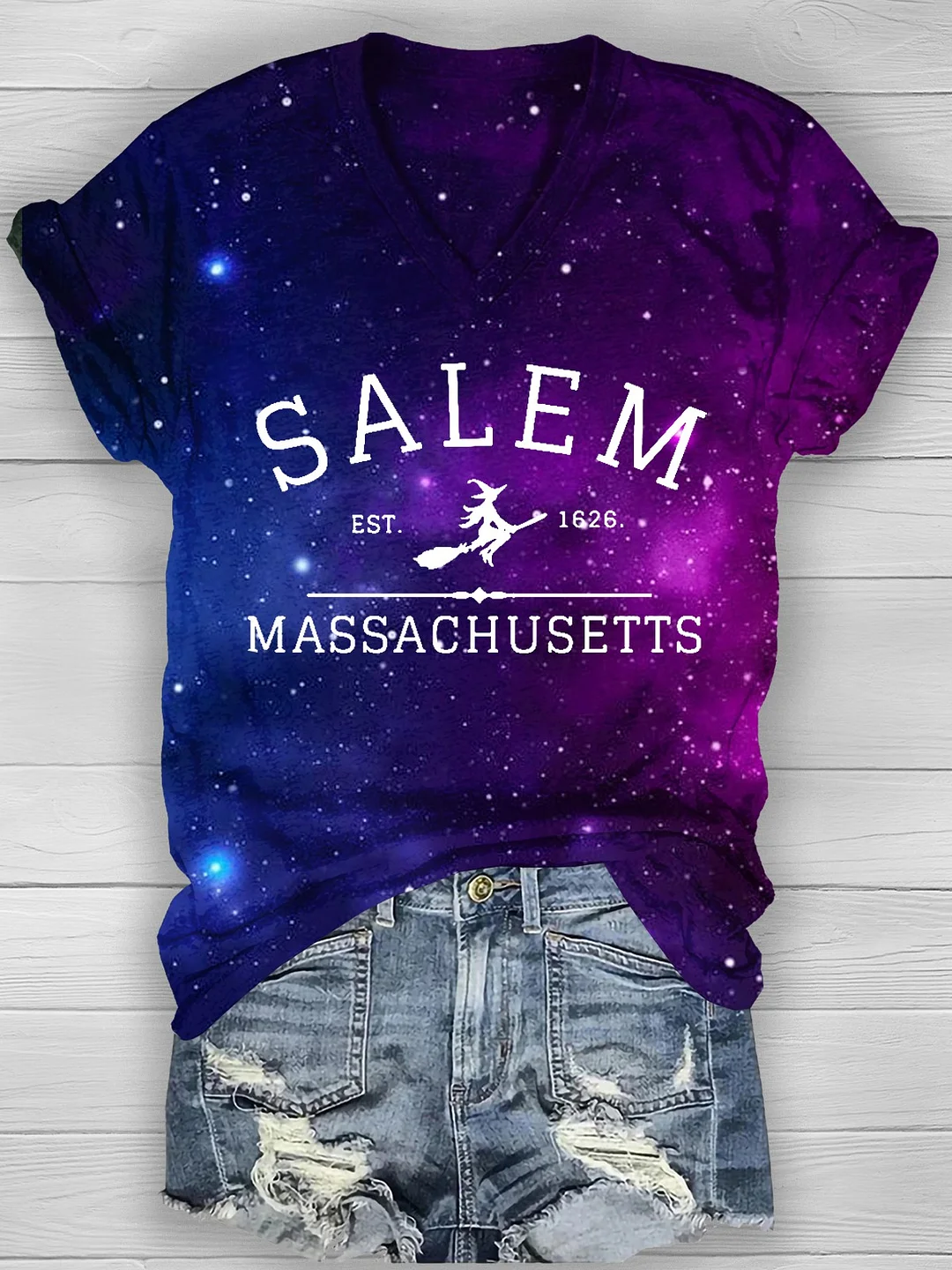 Women's Salem Massachusetts Casual  T-shirt