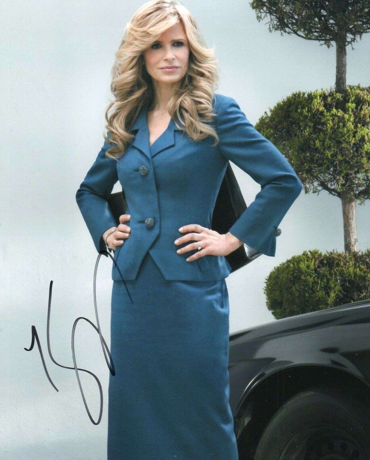 Autographed Kyra Sedgwick signed 8 x 10 Photo Poster painting Nice