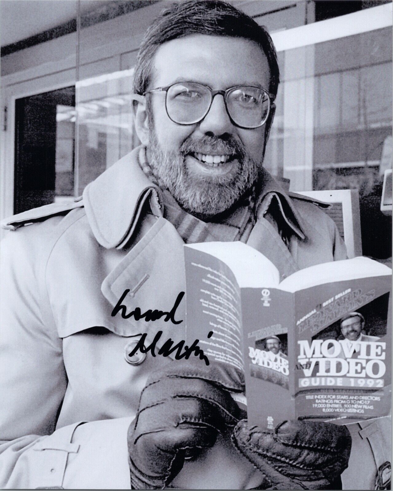 ~~ LEONARD MALTIN Authentic Hand-Signed Film Critic