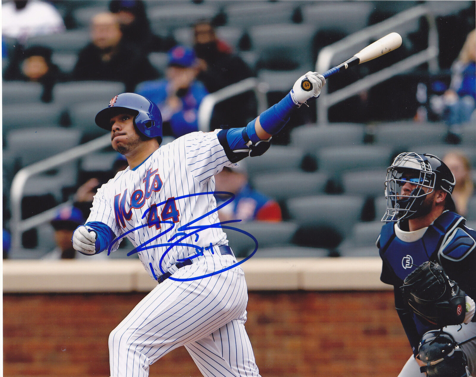 RENE RIVERA NEW YORK METS ACTION SIGNED 8x10