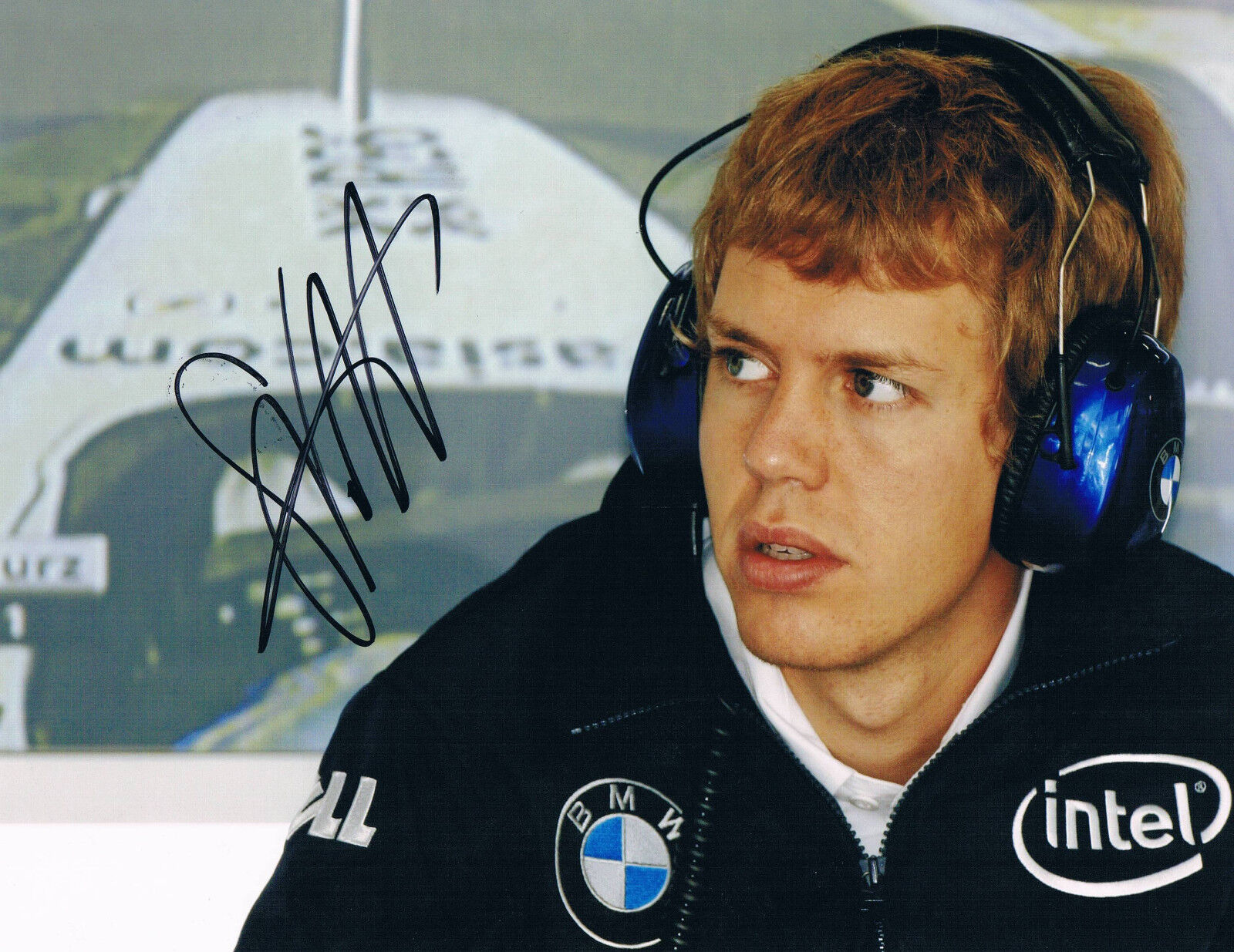 Sebastian Vettel 1987- genuine autograph 8x10