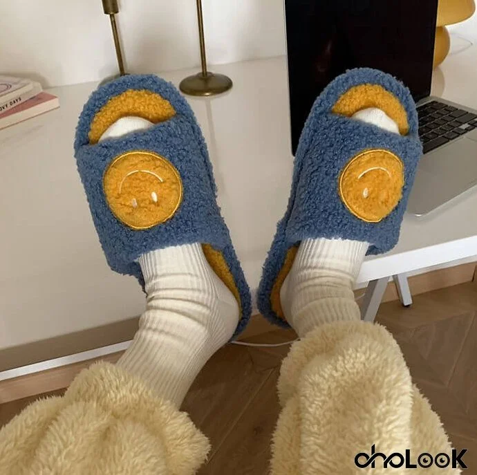 Paziye Smiley Face Slippers for Women Anti-Slip Soft Plush Comfy Indoor Slippers