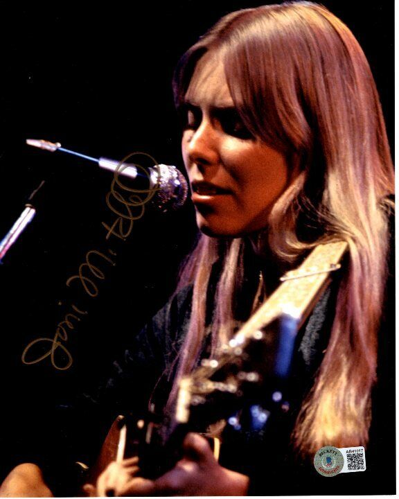 JONI MITCHELL signed 8x10 Photo Poster painting Beckett BAS LOA