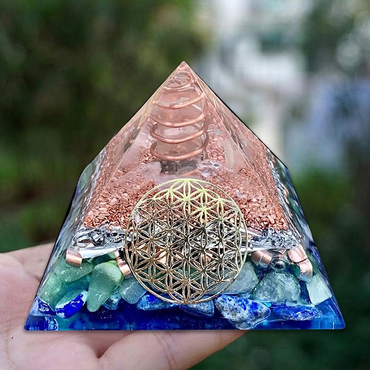 Clear Crystal Pillar Meditation Orgone Pyramid