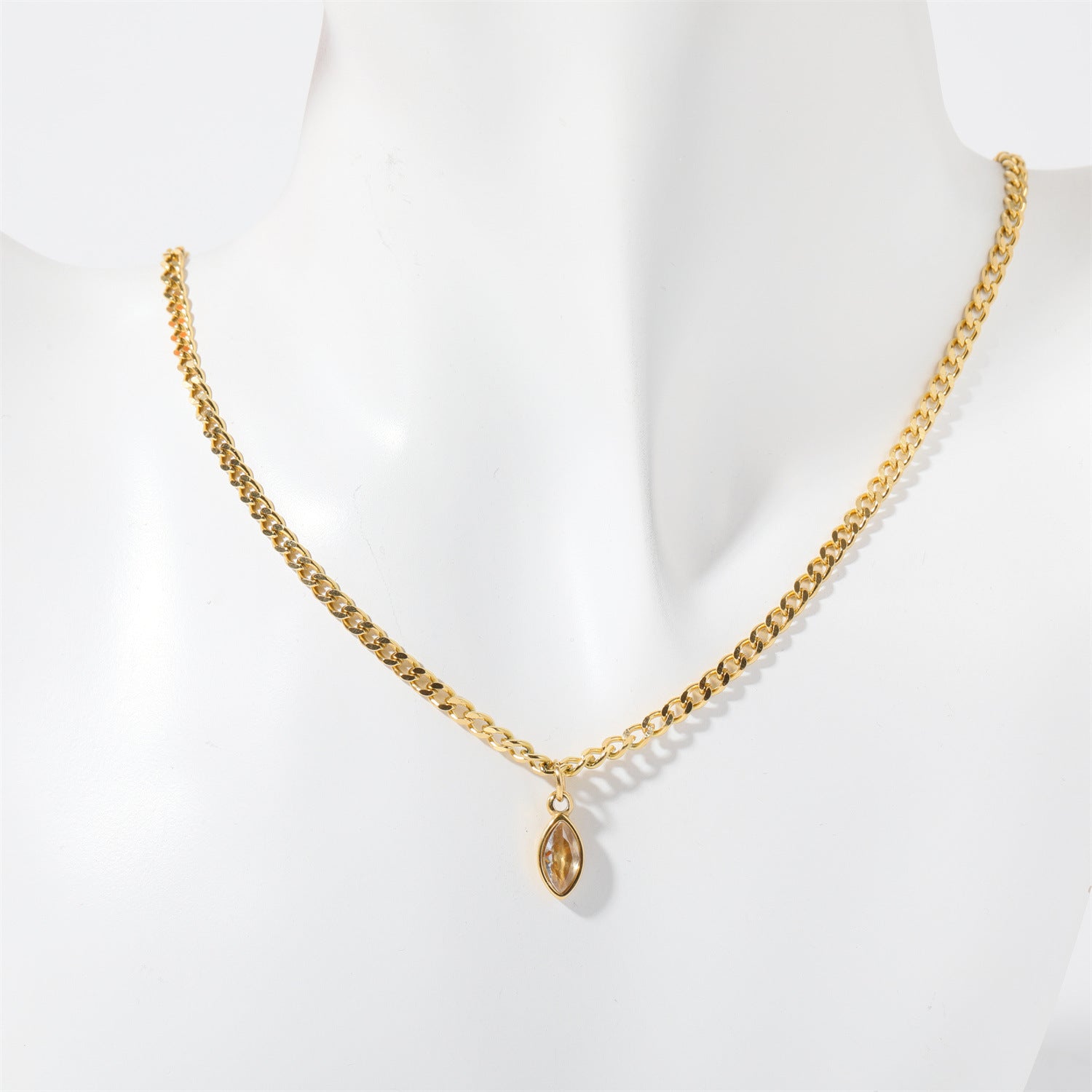 Moderate Luxury Circle Geometric Titanium Steel Electroplating Necklaces