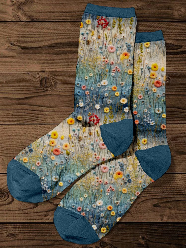 Embroidered Flowers Pattern Cozy Socks