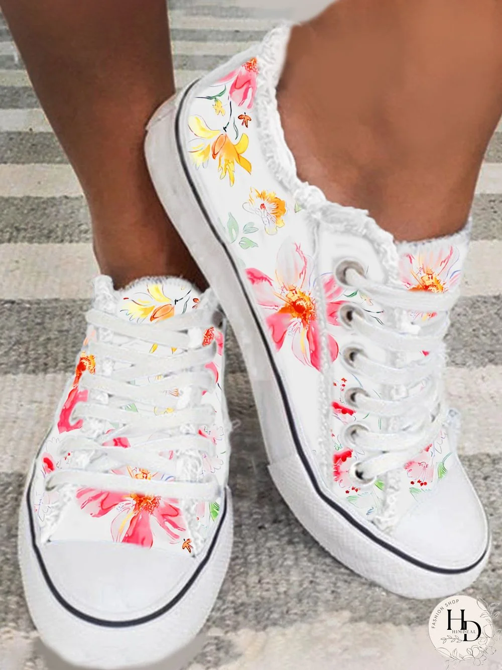 Lightweight Breathable Wear-Resistant Floral Lace-Up Sneakers Canvas Shoes
