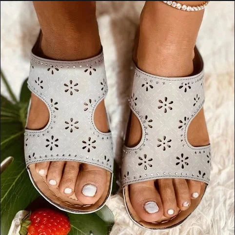 Pattern Word Leaky Toe Wedge Heel Sandals