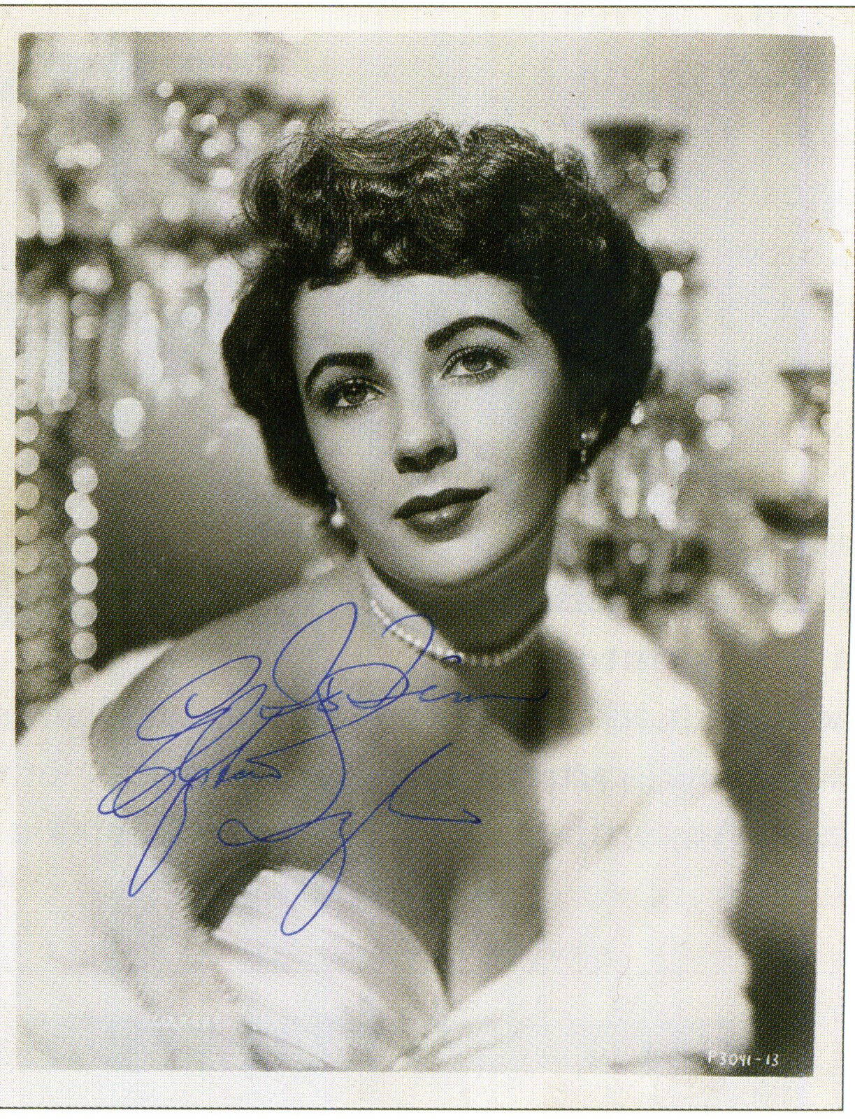 ELIZABETH TAYLOR Autographed Photo Poster paintinggraph - Beautiful Film Actress - Preprint