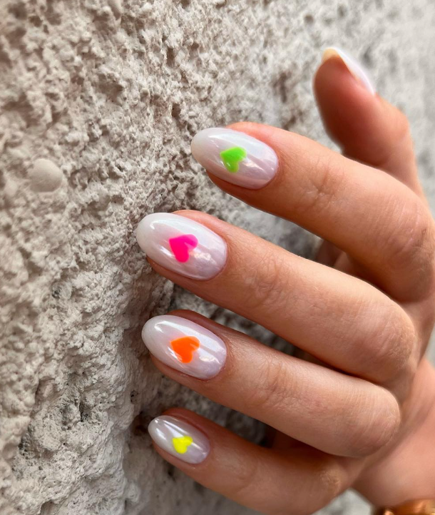 Happy Nails Main ✨ | These simple heart nail designs take a less is more  approach to adding some heart nail art to your manicure. Book now! 📞  09289852847... | Instagram