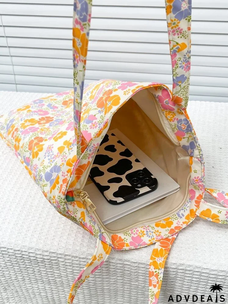 Allover Floral Graphic Shopper Bag