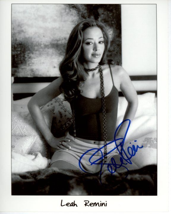 LEAH REMINI Signed Autographed Photo Poster painting