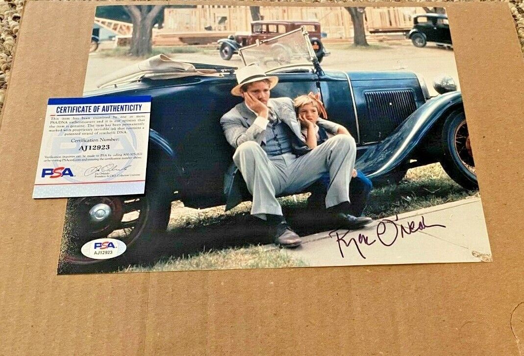 RYAN O'NEAL SIGNED PAPER MOON 8X10 Photo Poster painting PSA/DNA CERTIFIED