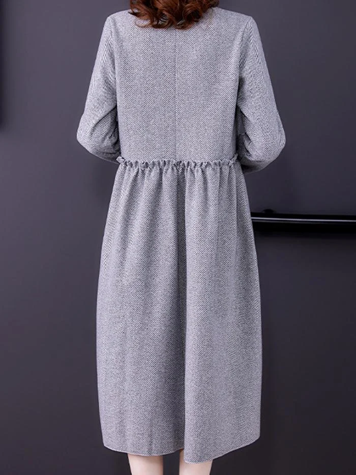 Elegant Mid-length Knitted Dress