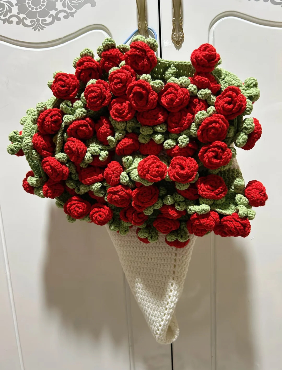 Hand-made Crochet Flower Bouquet Blanket，Sunflower Finished blanket，Rose Bouquet Finished Blanket ,lily of the valley Finished blanket,Wedding Gift，Valentine's Day Gifts