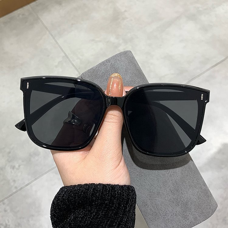 Classic Vintage Square Sunglasses Women Oversized Sunglasses Women Men Retro Black Luxury Sun Glasses