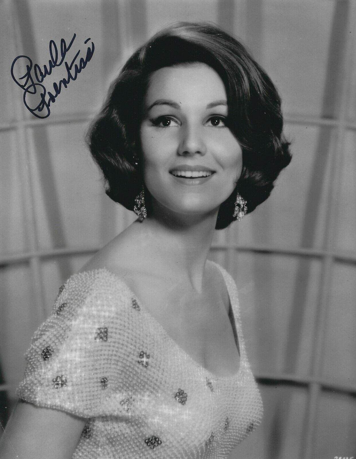 PAULA PRENTISS SIGNED 8x10 Photo Poster painting - UACC & AFTAL RD REGISTERED DEALER AUTOGRAPH