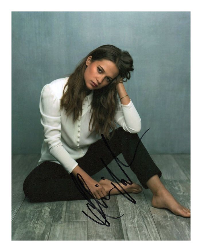 ALICIA VIKANDER AUTOGRAPHED SIGNED A4 PP POSTER Photo Poster painting PRINT 4