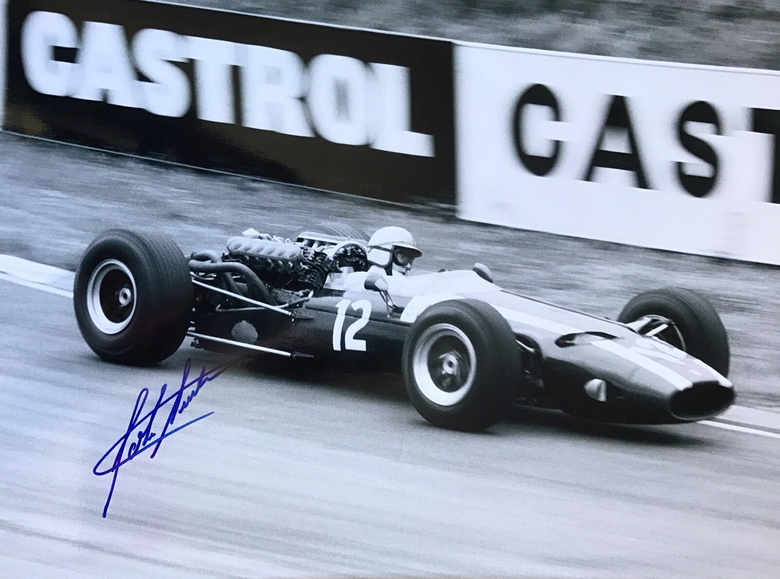 John Surtees Main Signé Formule 1 16x12 Photo Poster painting F1