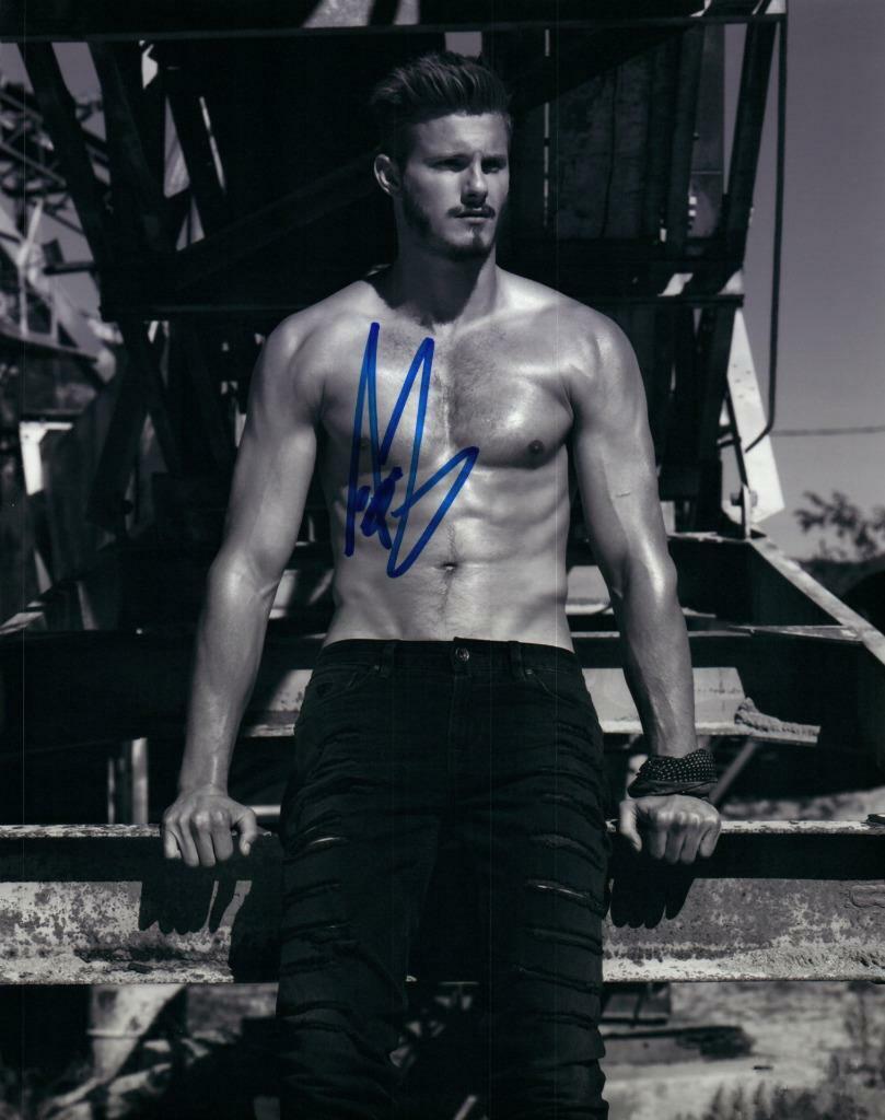 Alexander Ludwig signed 8x10 autographed Photo Poster painting + COA