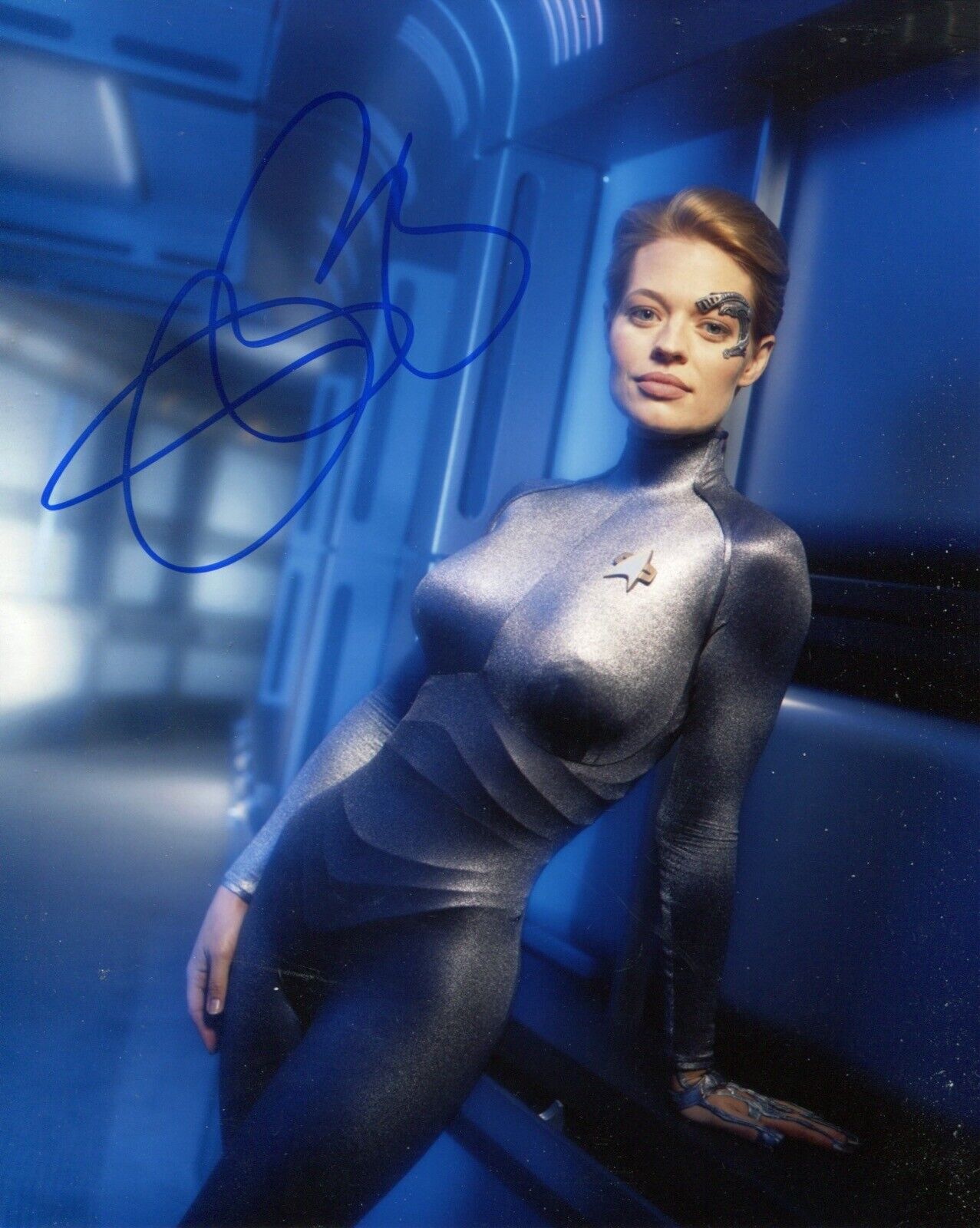 STAR TREK VOYAGER 8x10 Photo Poster painting signed by actress Jeri Ryan