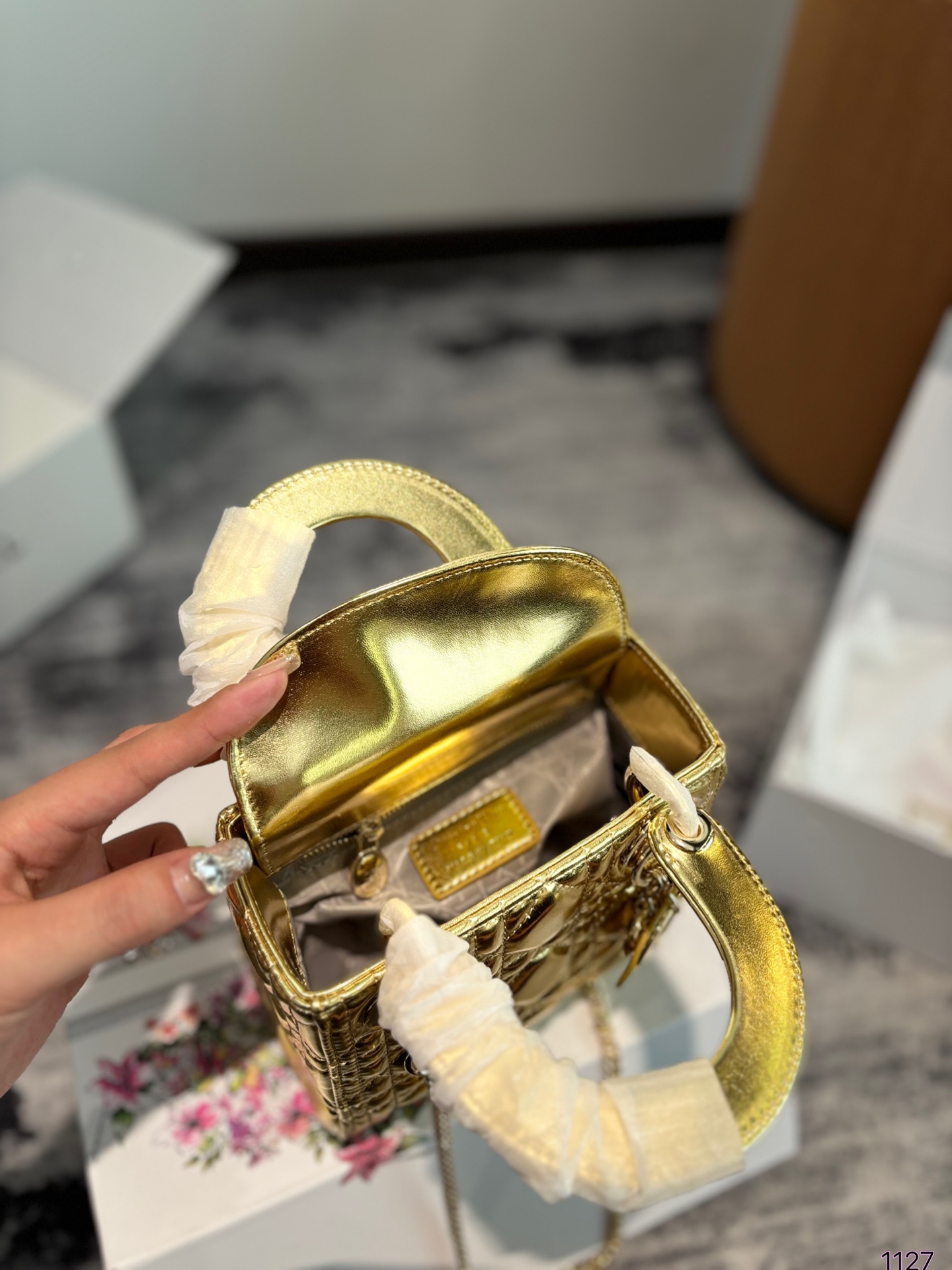 Db3dddf95e8ce40567a0c6528a68dc21