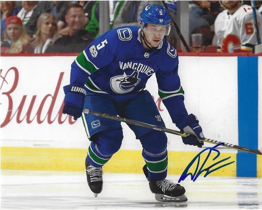 Vancouver Canucks Derrick Pouliot Autographed Signed 8x10 NHL Photo Poster painting COA B