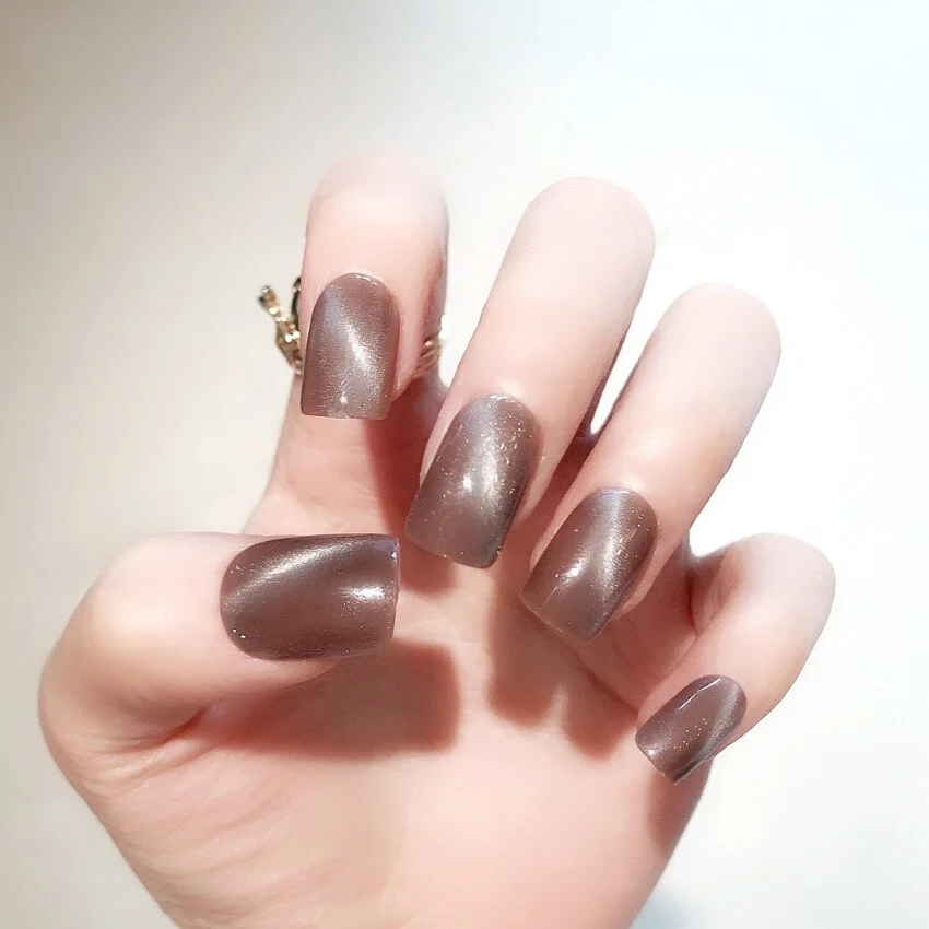 Cat Eye Nails Art Fake Nail with Glue Tips Press on Stick Coffin Designs Clear False Set Full Cover Artificial Box Short Square-Nail Inspo