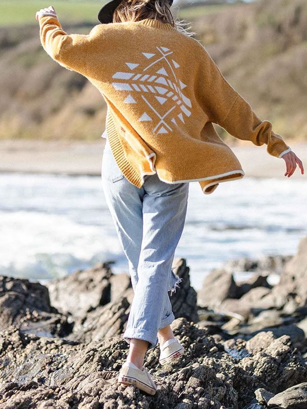 Geometric pattern ethnic wind outdoor ladies sweater cardigan