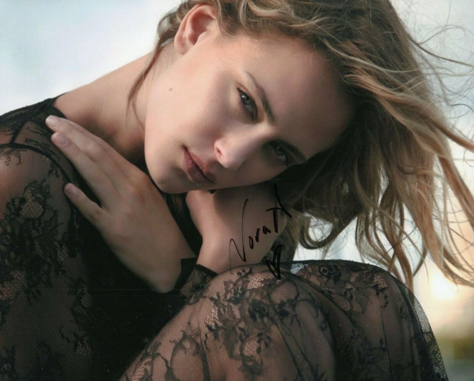 Autographed Nora Arnezeder signed 8 x 10 Photo Poster painting Very Nice