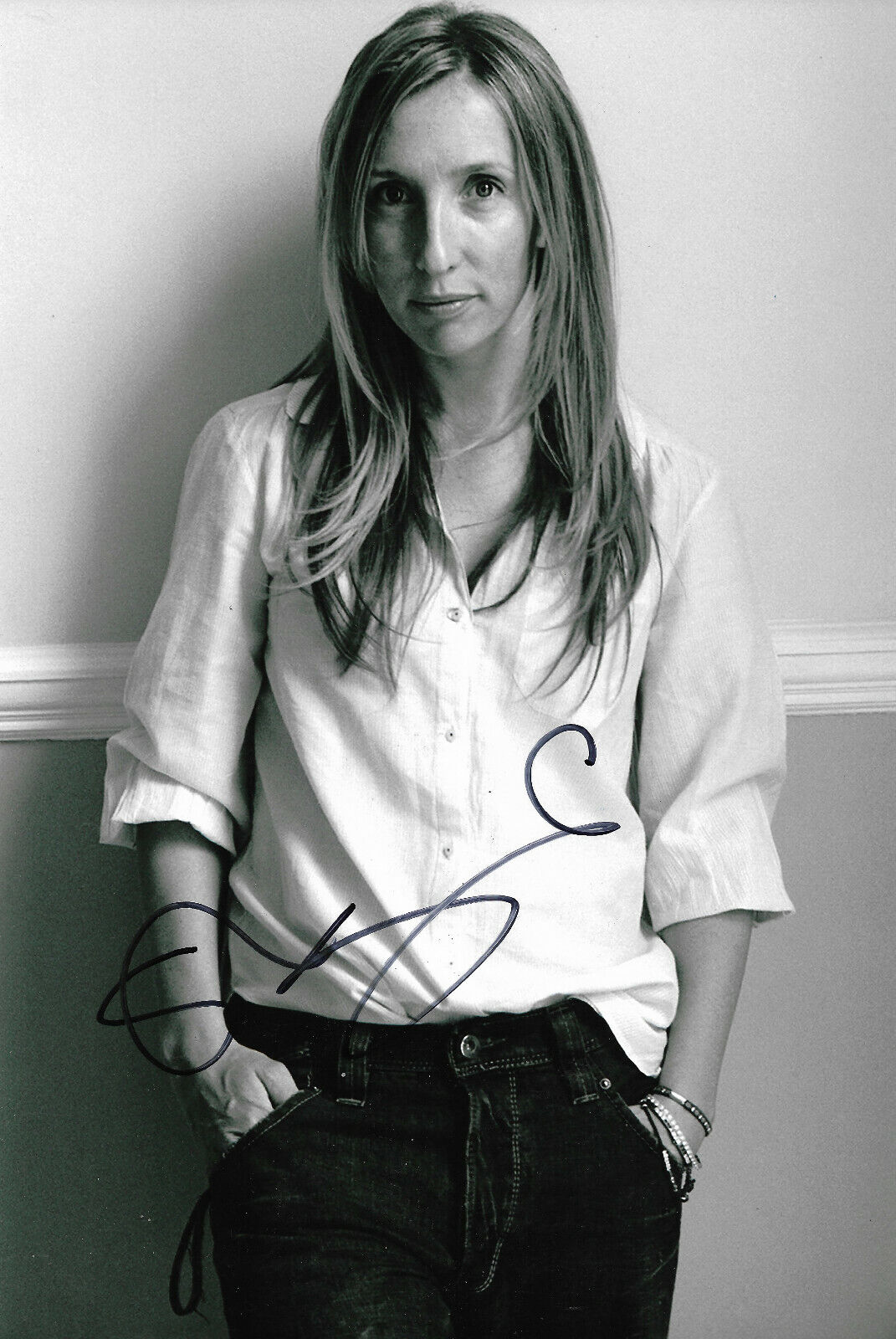 Sam Taylor-Johnson Director signed 8x12 inch Photo Poster painting autograph